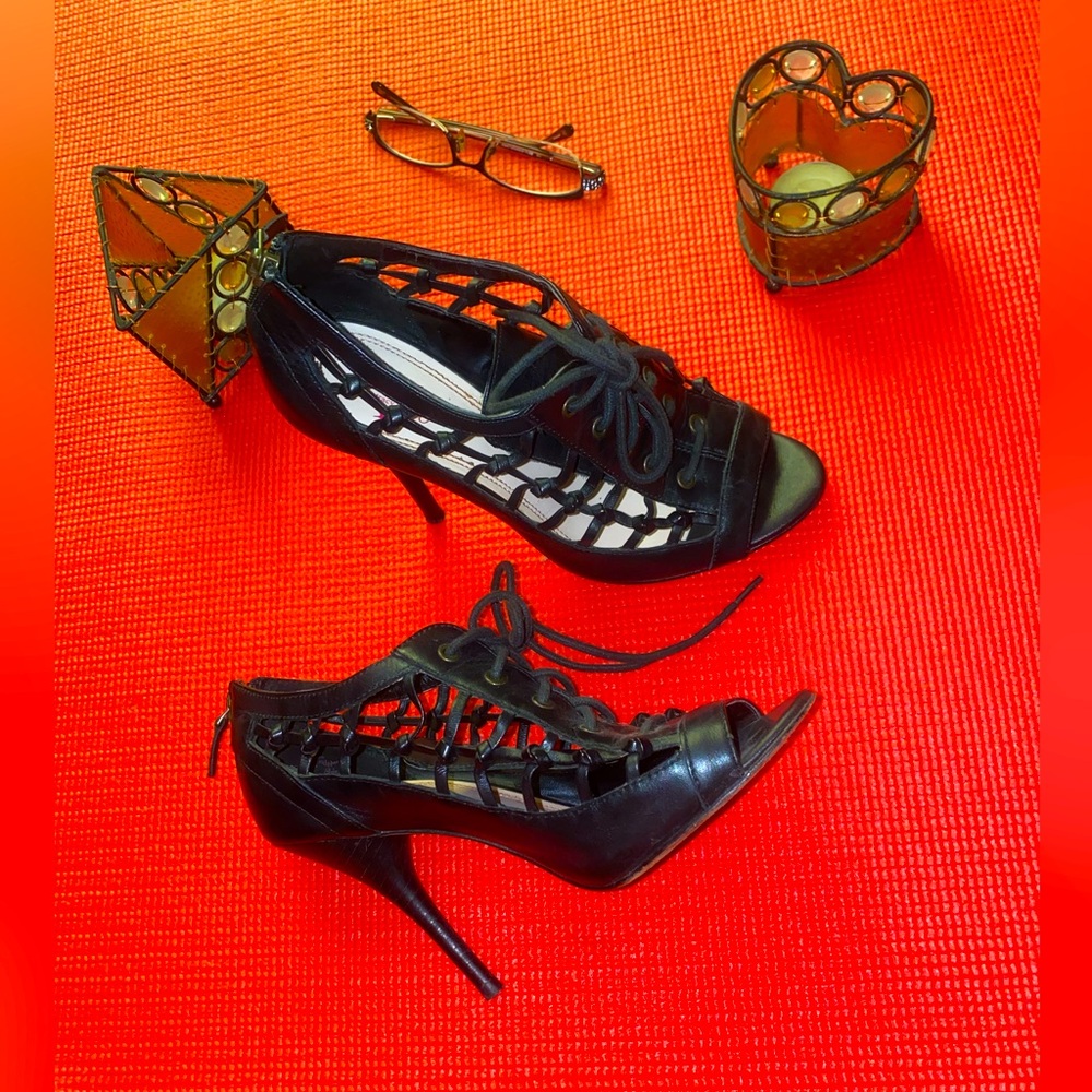 Plenty By: Tracy Reese. Lace Up Black Leather Toe Open Heels 👠 Back Zip